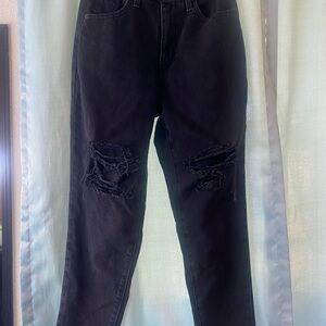 Levi's Black High Rise Distressed Jeans